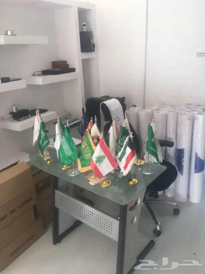 اليوم الوطني طباعة شال علب جلدية توزيعات عود دروع اعلام قلم 3