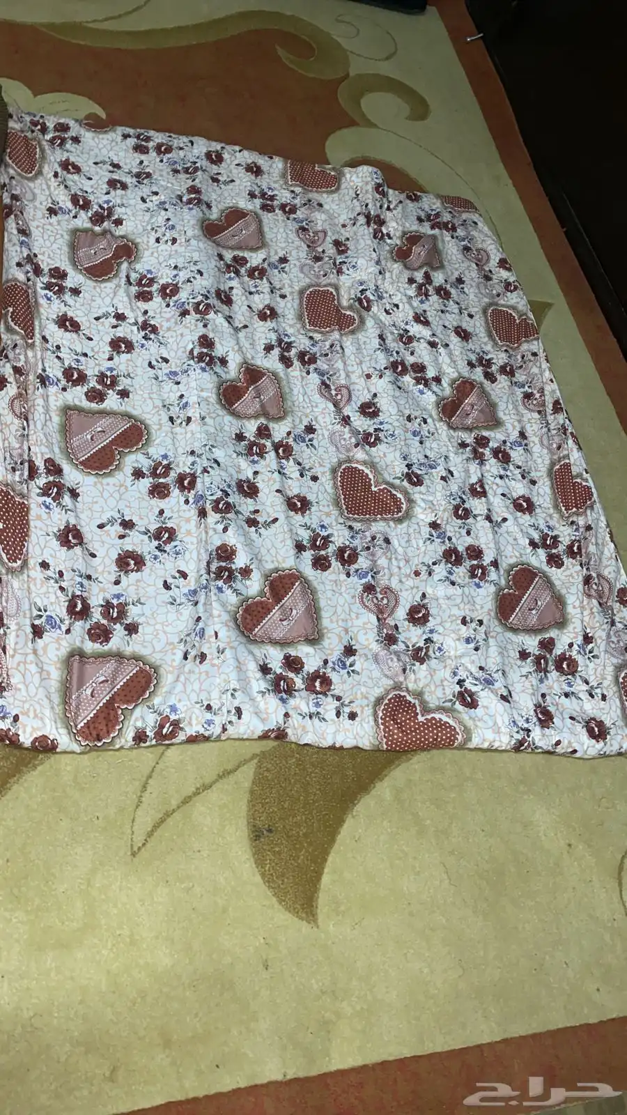 للبيع مستعجل لحاف عدد 2 و طراحه عدد 2 صوف غنم شغل يدوي 1