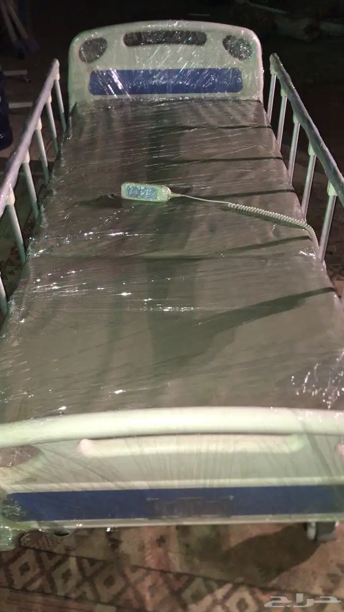 سرير طبي سرير كهربائي كرسي مستشفى كرسي لكبار السن 0