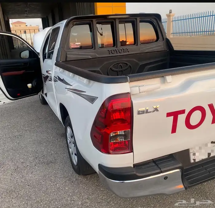 للبيع هايلكس GLX غمارتين مديل 2018 TOYOTA HILUX ممشى قليل 5