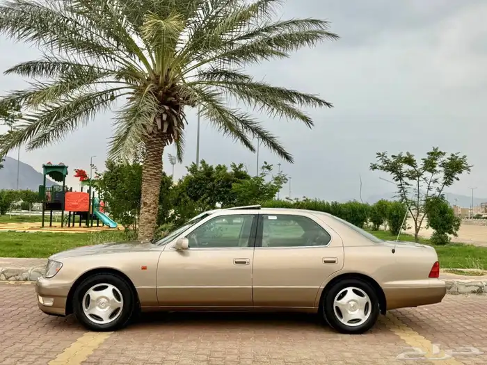 لكزس LS 400 مخزن ( مباع ) 38