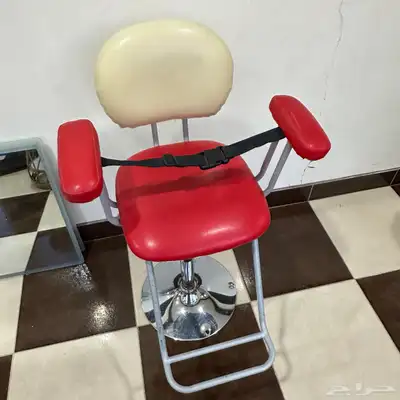 كرسي حلاقة للأطفال نظيف 0