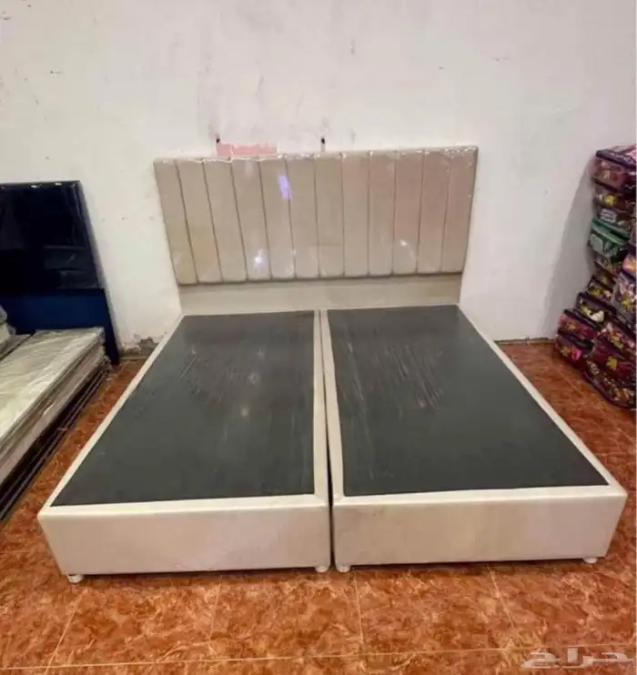 دولاب الملابس صغير و كبير متوفر جديد سرير خشب متوفر 16