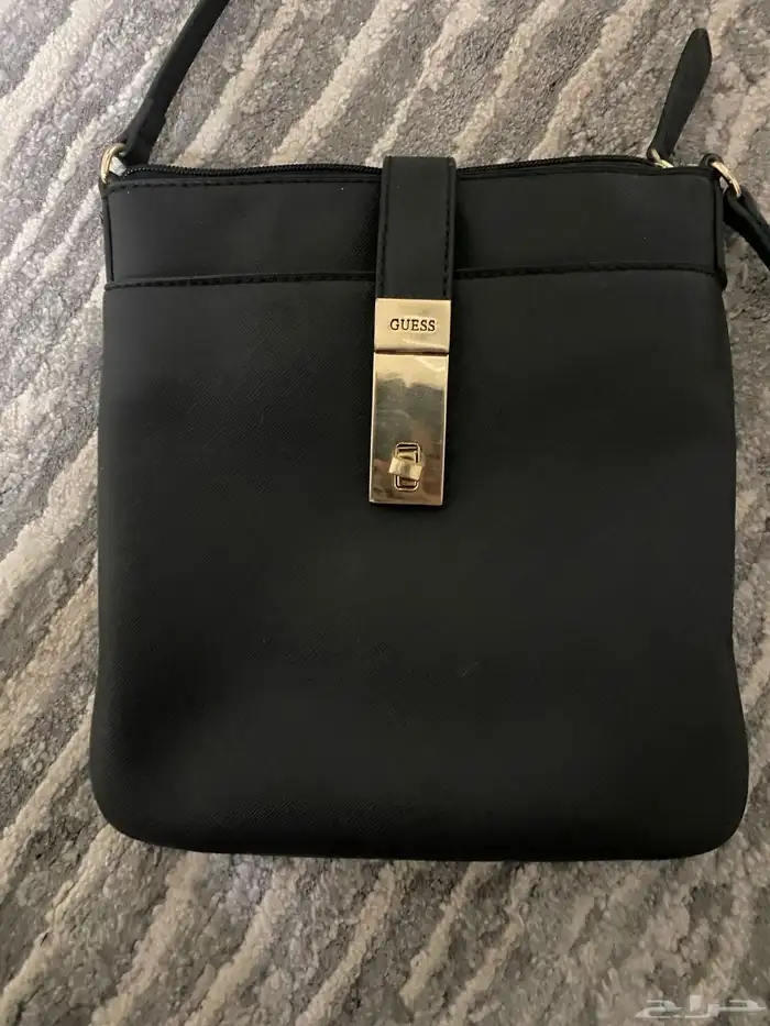 شنطه ماركه guess 0