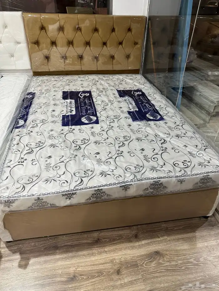 دولاب الملابس صغير و كبير متوفر جديد سرير خشب متوفر 15