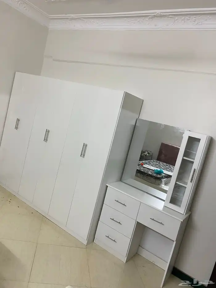 دولاب و سرير نفرين و تسريحات موجود 3
