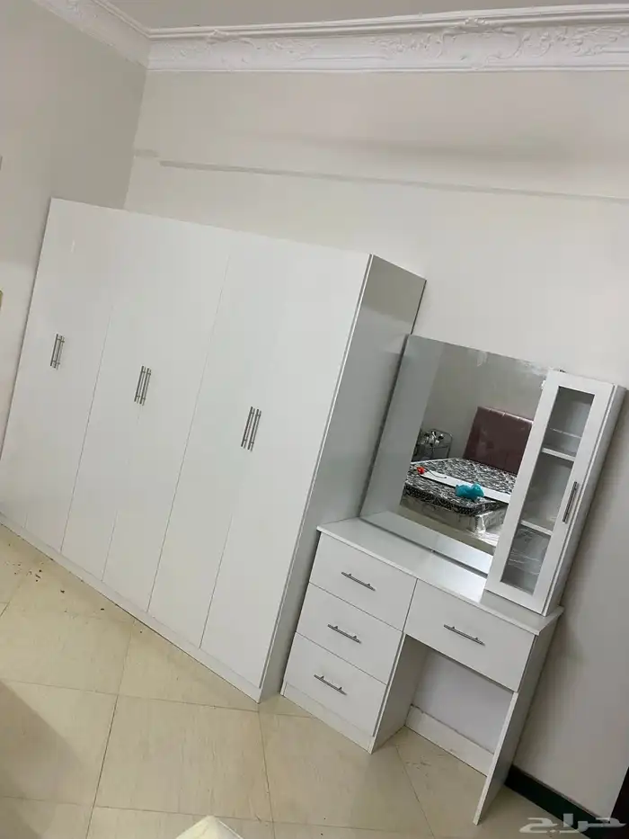 دولاب و سرير نفرين و تسريحات موجود 1