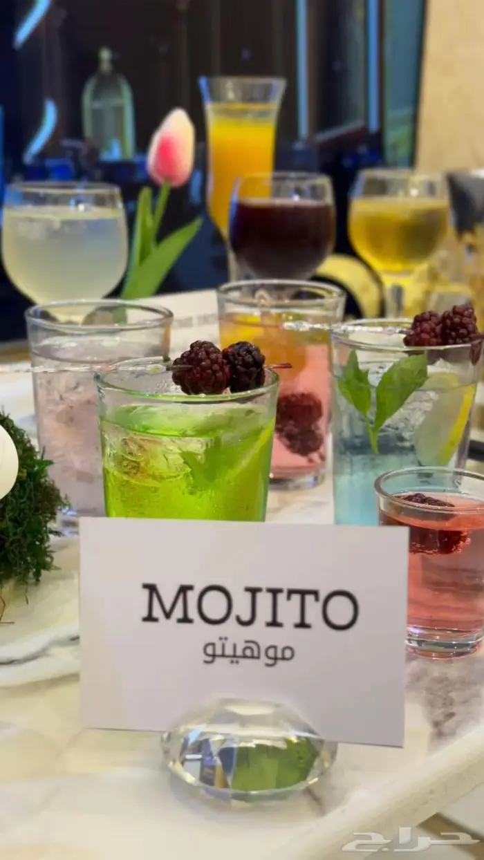 كورنر ورد وكورنر تعبئة عطور مدخل ورد وضيافة مباشرات 8