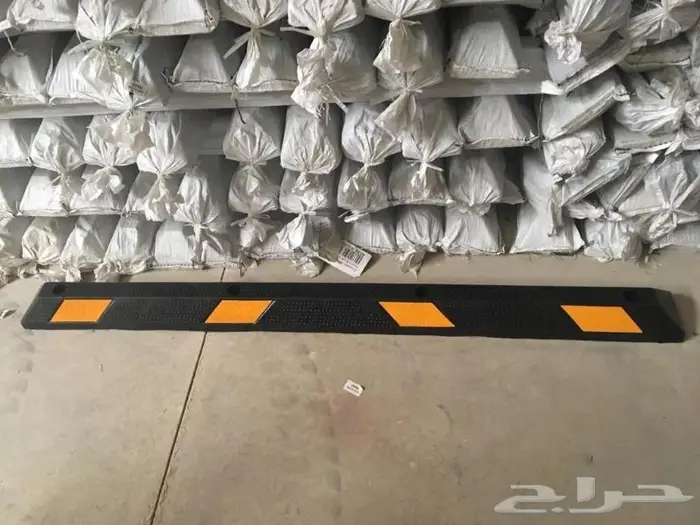 مصدات مطبات زوايا حماية تخطيط ايبوكسي دهان مواقف جملة شركات 6