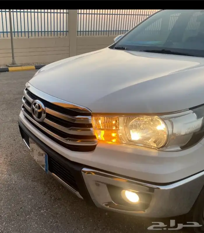 للبيع هايلكس GLX غمارتين مديل 2018 TOYOTA HILUX ممشى قليل 7