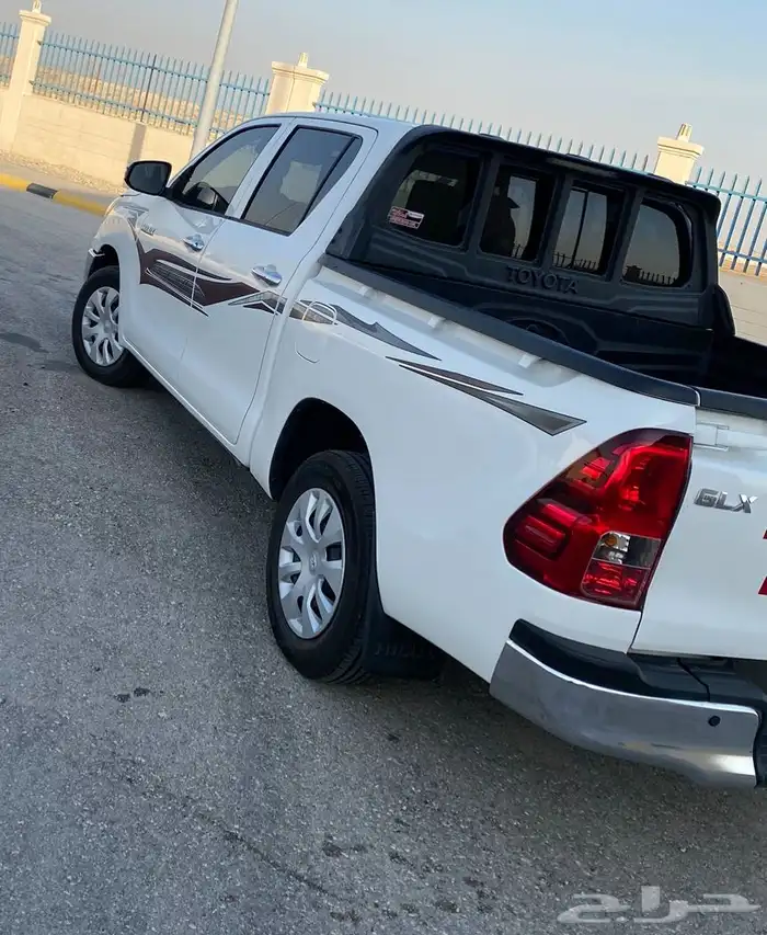 للبيع هايلكس GLX غمارتين مديل 2018 TOYOTA HILUX ممشى قليل 1