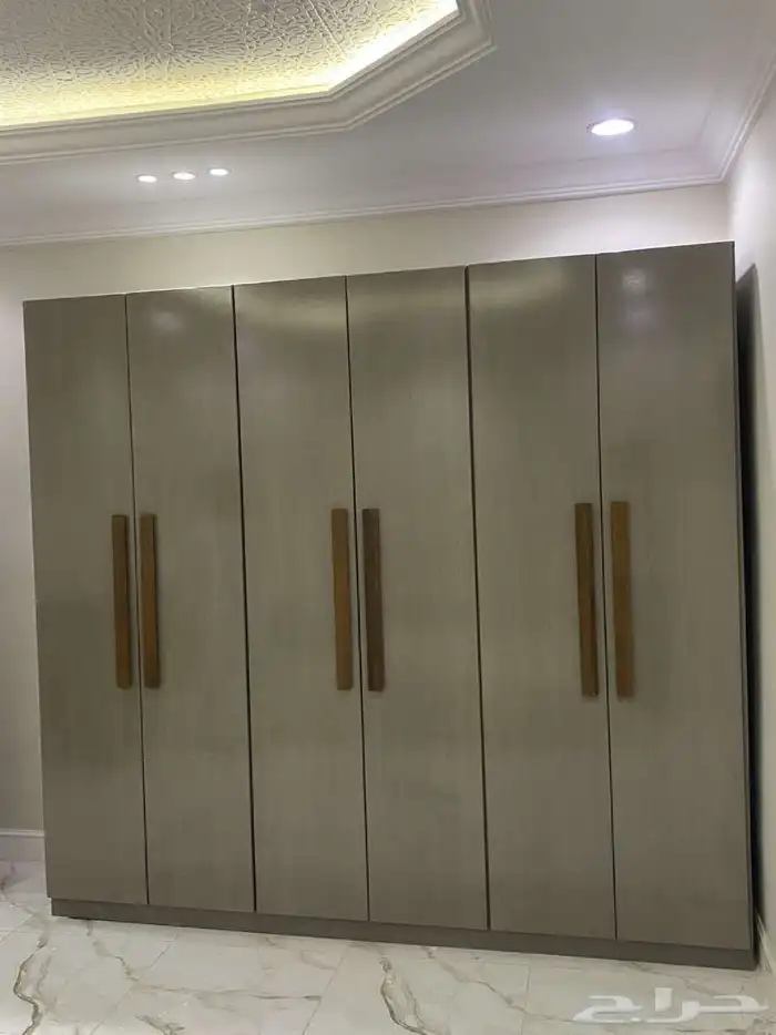 دولاب ملابس خشب 2