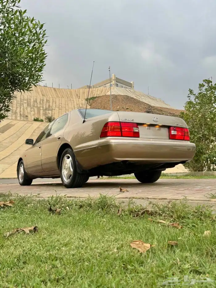 لكزس LS 400 مخزن ( مباع ) 19