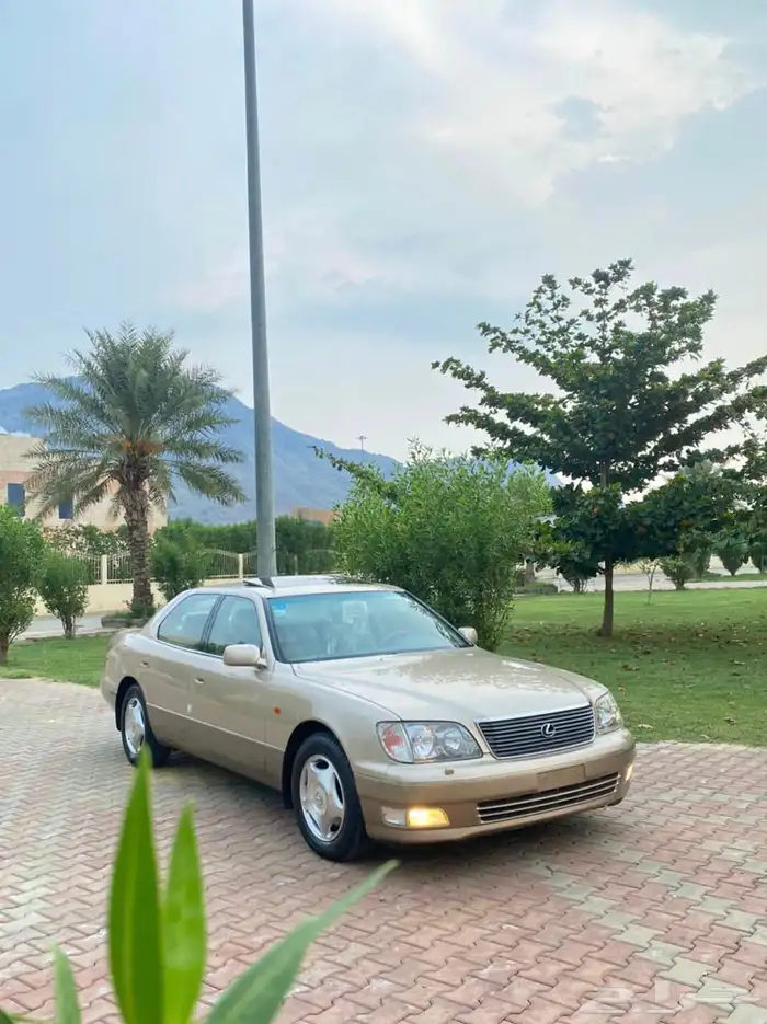 لكزس LS 400 مخزن ( مباع ) 46