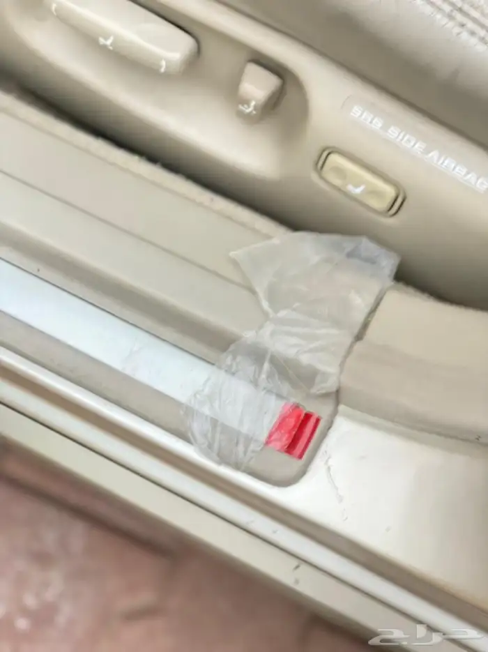 لكزس LS 400 مخزن ( مباع ) 81