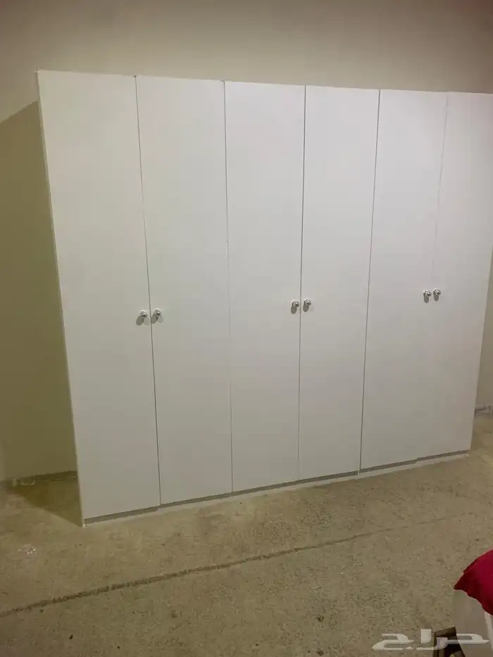 دولاب الملابس صغير و كبير متوفر جديد سرير خشب متوفر 0