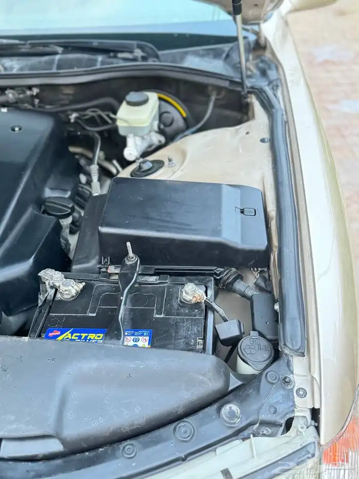 لكزس LS 400 مخزن ( مباع ) 83