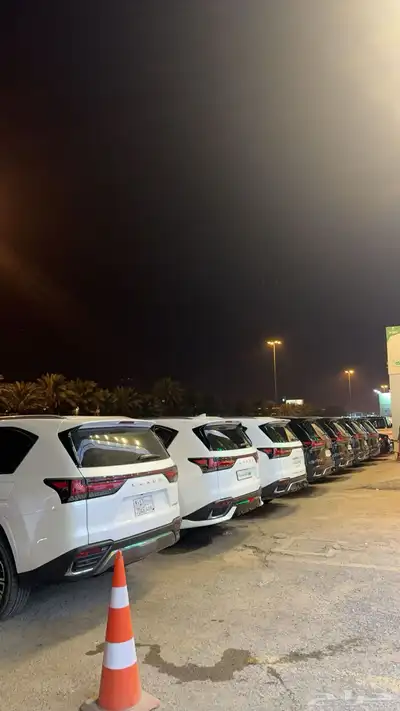 تأجير أفخم السيارات في الرياض أستلام من المطار 3
