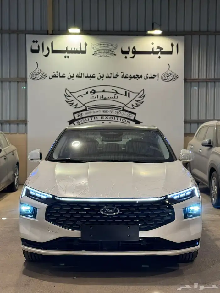 فورد توروس تيتانيوم ابيض اسود 2026 0