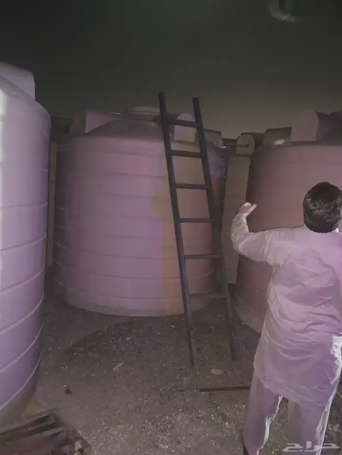 عرض خزانات مستعمل للبيع شبه جديدة معزولة 4طبقات 7