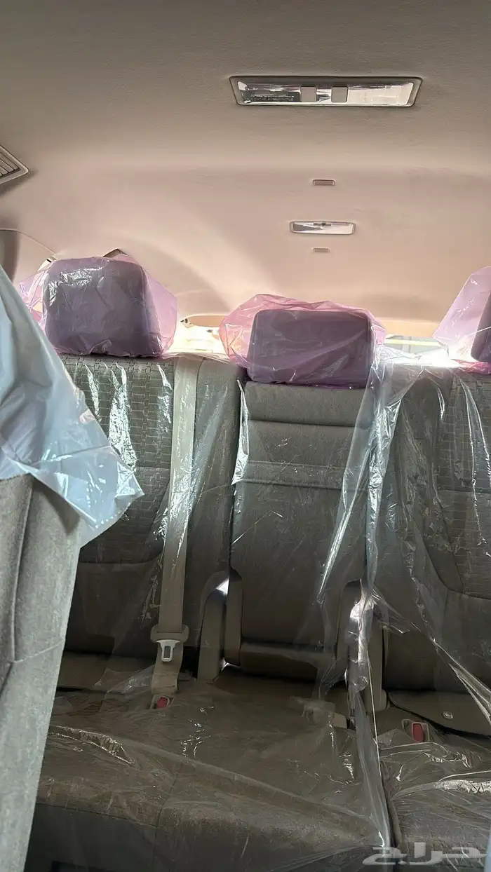 جيب لاندكروزر ابيض GXR 3 2024 اصفار سعودي (تم البيع) 9