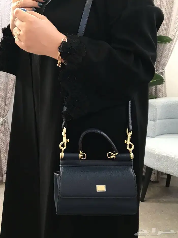 شنط دولتشي اند غابانا نسائيه شامل التوصيل ودفع عند الاستلام 4