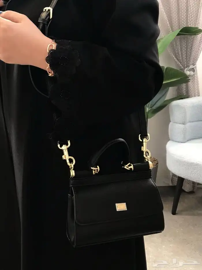 شنط دولتشي اند غابانا نسائيه شامل التوصيل ودفع عند الاستلام 2