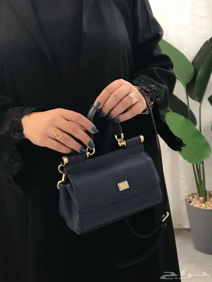 شنط دولتشي اند غابانا نسائيه شامل التوصيل ودفع عند الاستلام 3