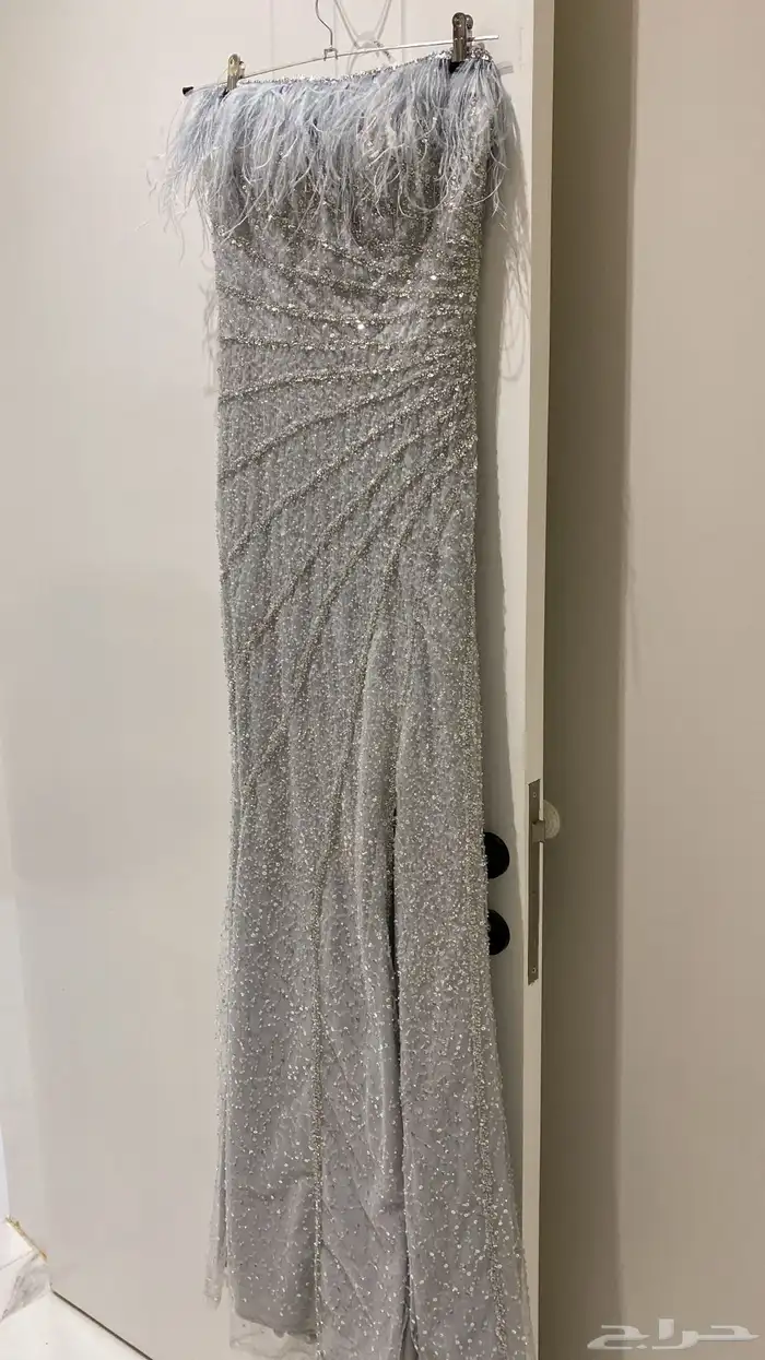 فستان سهرة فخم جدا  من محل (وقت المساء) 4