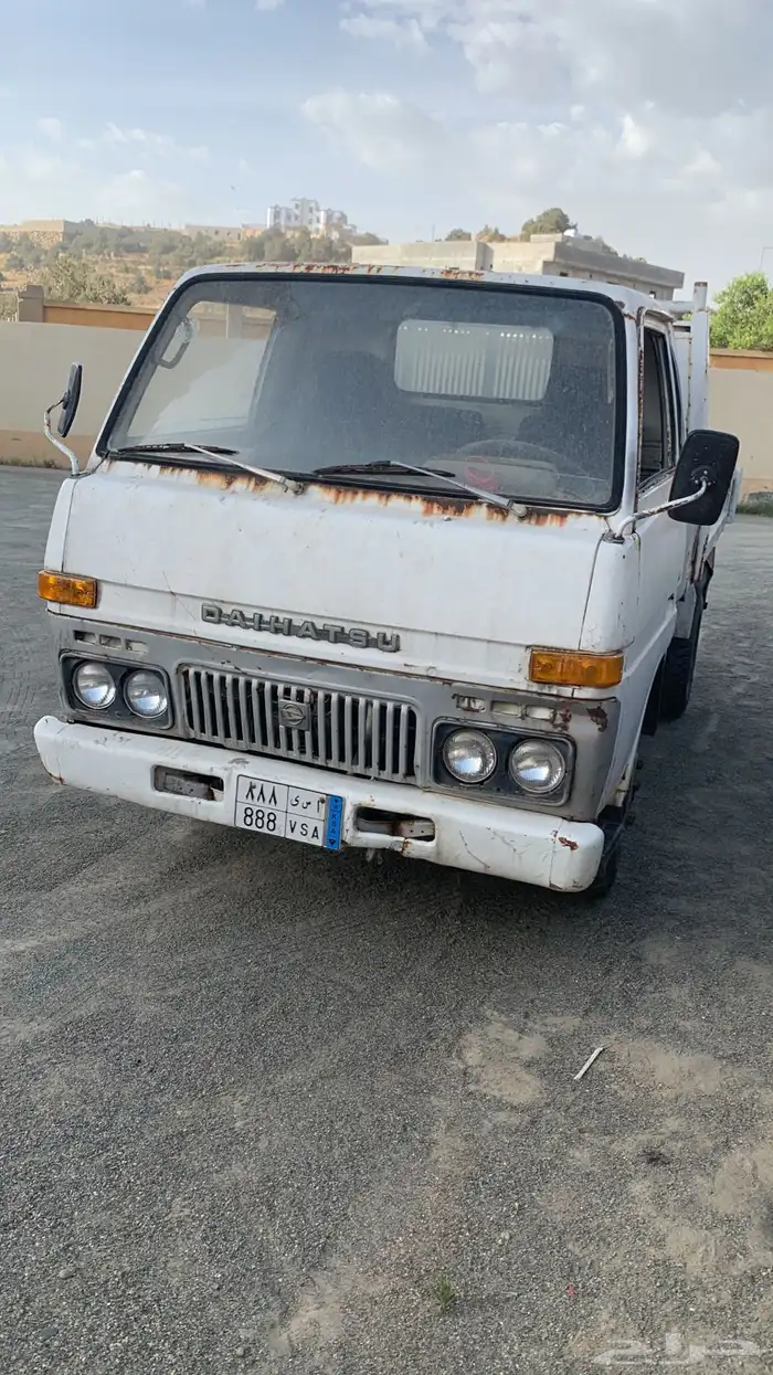 قلاب ديهاتسو للبيع 1