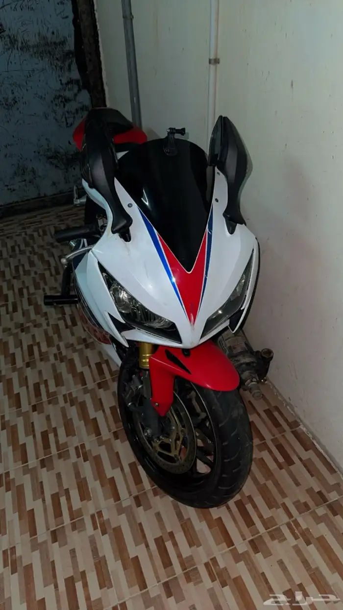 هوندا cbr1000 فاير بليد 2013 1