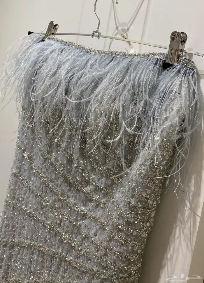فستان سهرة فخم جدا  من محل (وقت المساء) 0