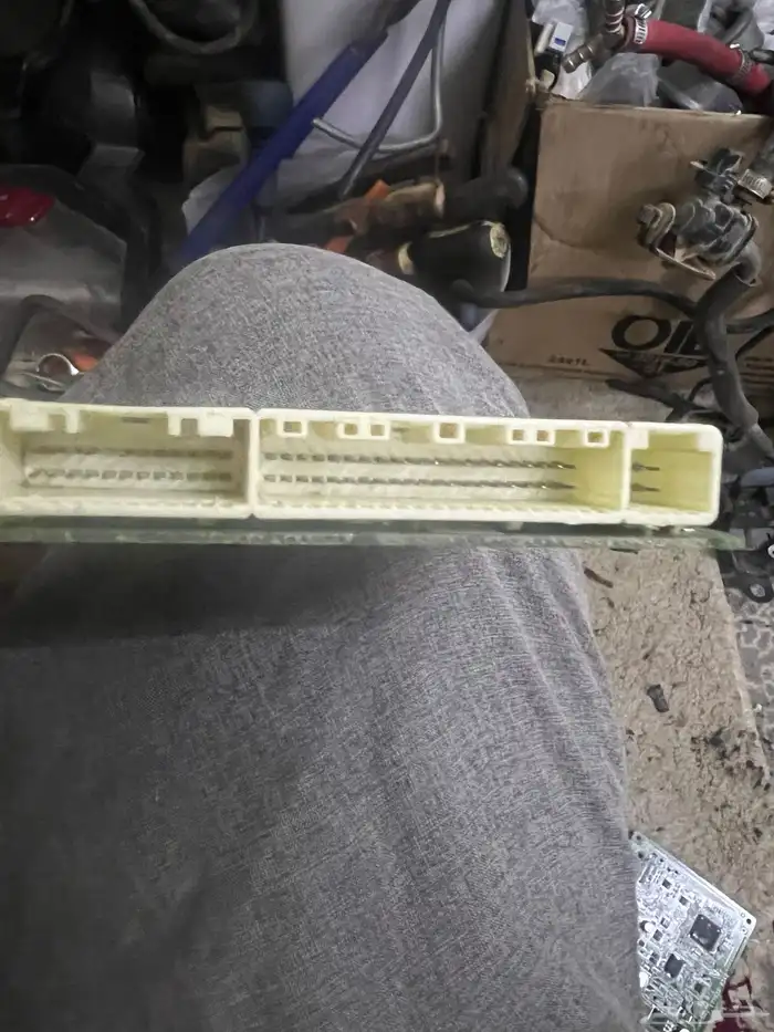 قطع غيار لكزس es350 2010 53