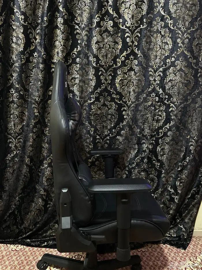 كرسي قيمنق ديفو اسود جيشي جديد 2