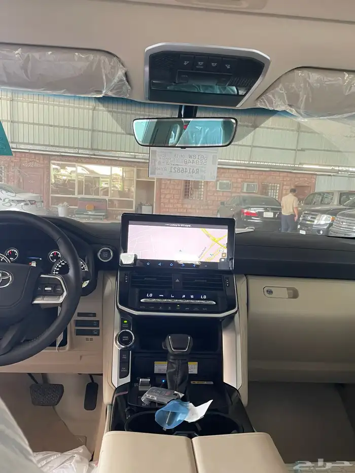 جيب لاندكروزر اسود GXR 3 2024 اصفار سعودي (تم البيع) 9