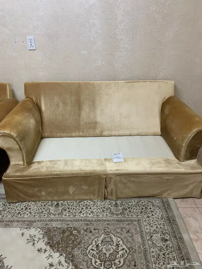 كنب نظيف جدا  من اشلي 6