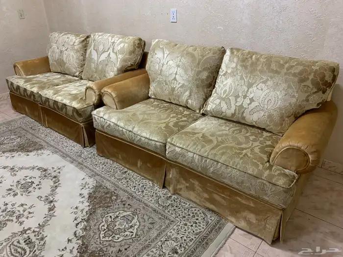 كنب نظيف جدا  من اشلي 4