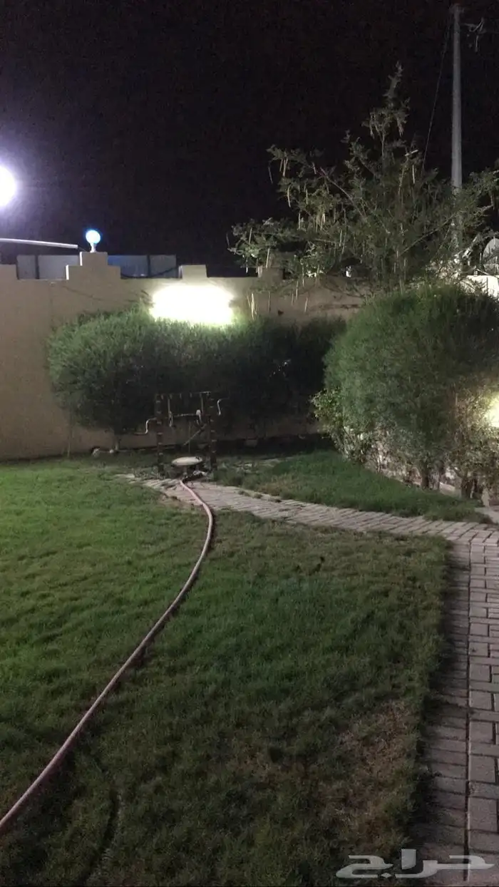 ((استراحة حي الراشدية 2 )) ويوجد ((استراحة ثانية في الحساني) 6