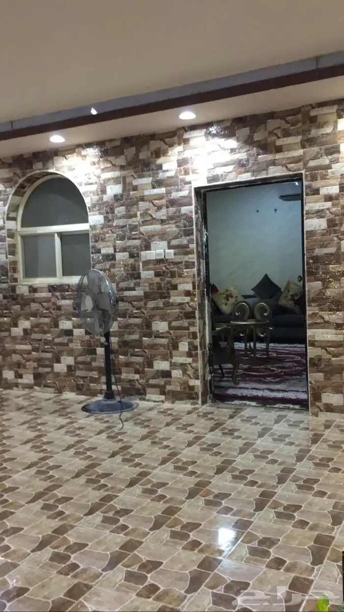 ((استراحة حي الراشدية 2 )) ويوجد ((استراحة ثانية في الحساني) 11