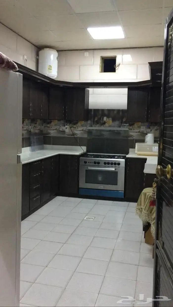 ((استراحة حي الراشدية 2 )) ويوجد ((استراحة ثانية في الحساني) 14