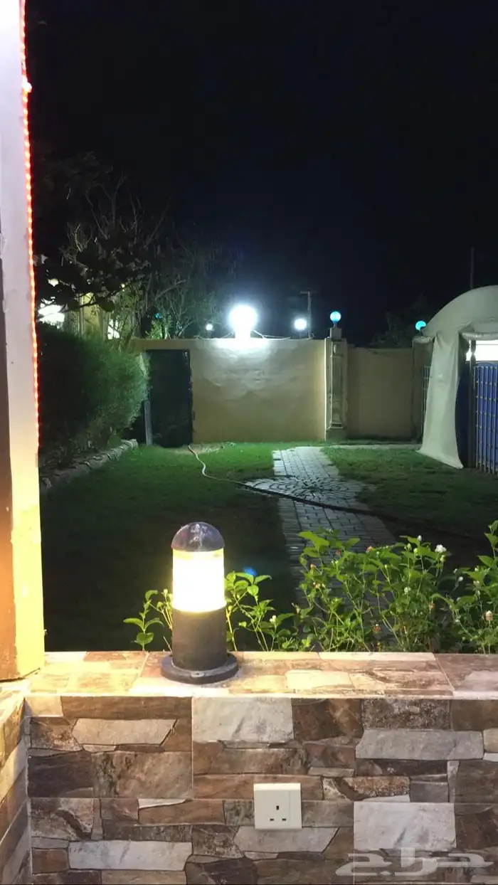 ((استراحة حي الراشدية 2 )) ويوجد ((استراحة ثانية في الحساني) 10