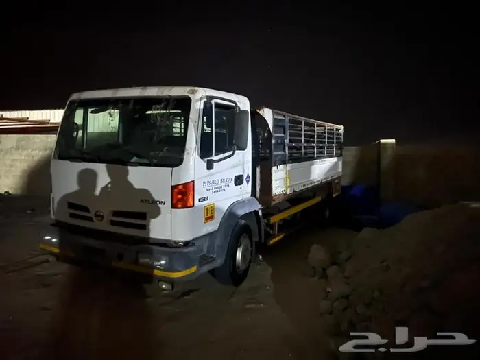 نيسان جوانب nissan atleon 1
