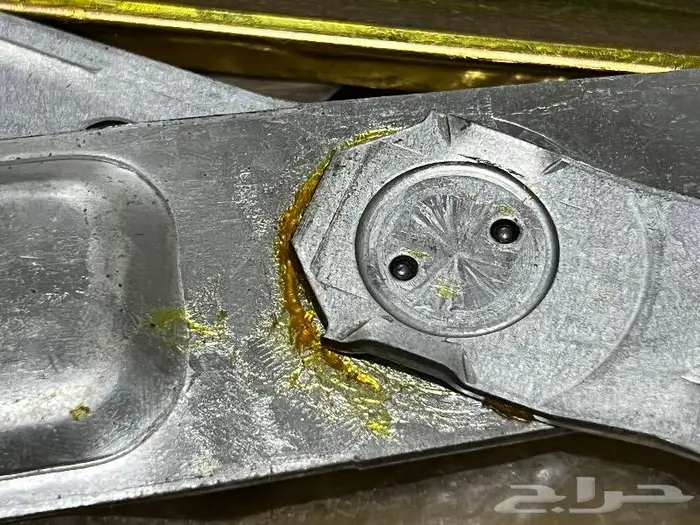 للبيع مكينة باب زجاج نيسان سيدرك 6