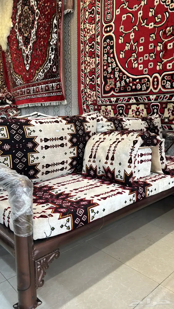 جلسات ارضية وكراسي خارجية 8