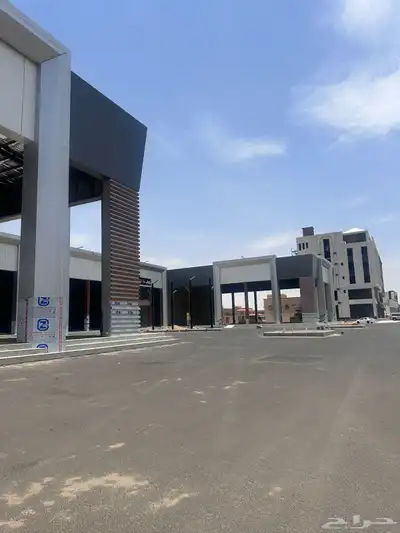 محلات تجاريه موقع مميز شارع الجامعه الرئيسي 0