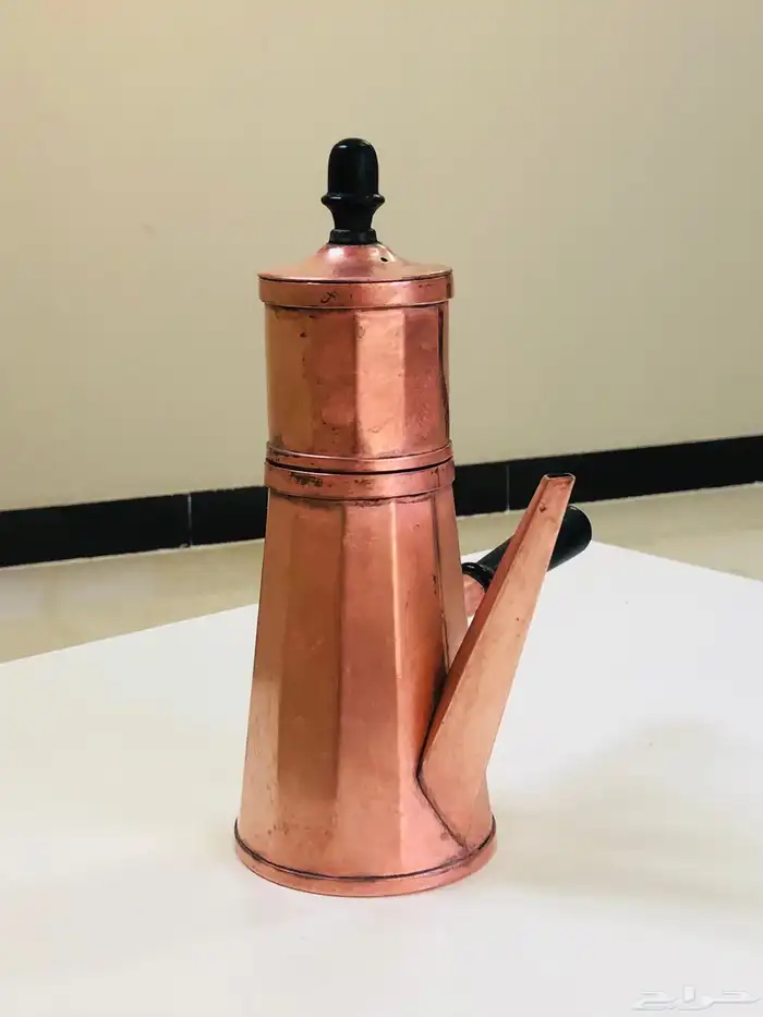 (تم البيع) صانعة قهوة و حليب من النحاس الأحمر الخالص أنتيك 1