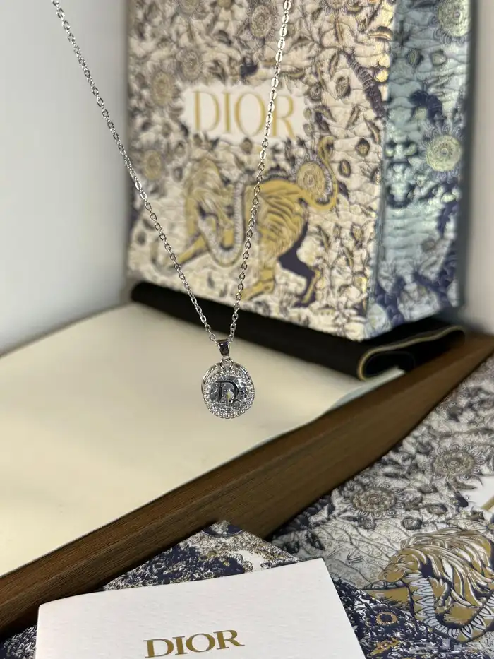 اكسسوارات ماركات هاي كوالتي 13