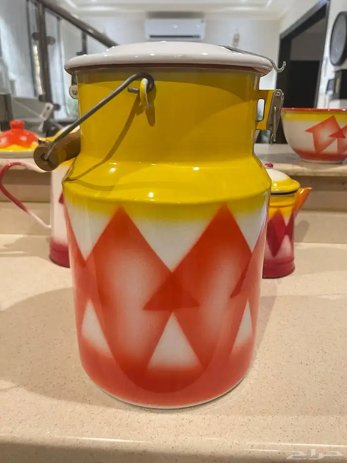 غضار تراثي وسطل حليب تراثي 6