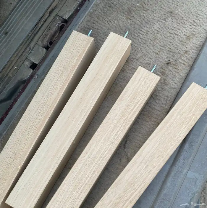 طاولة من ايكيا 2