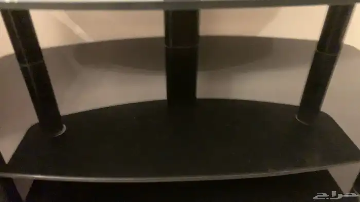 تلفزيون 55 انش وطاولة تلفزيون 12